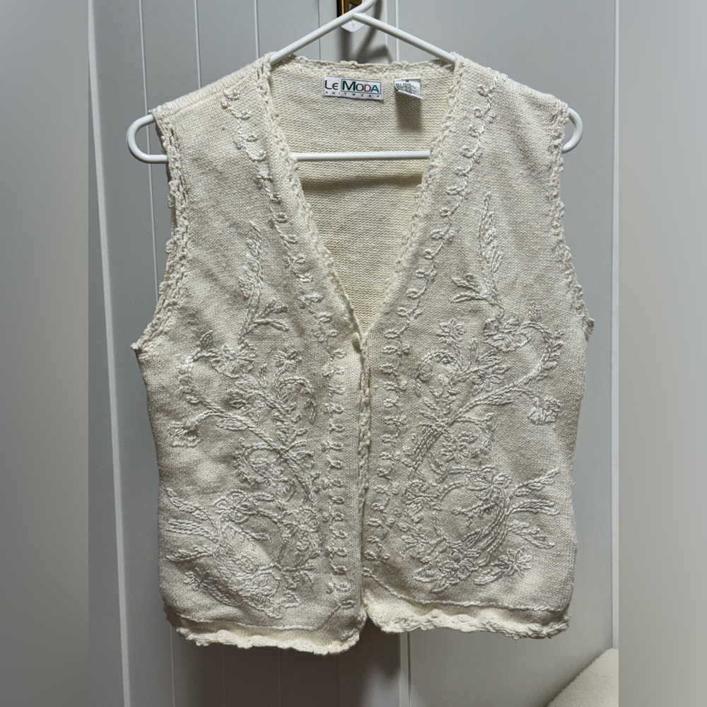 Le Moda Women's Cream Button Down Shirt